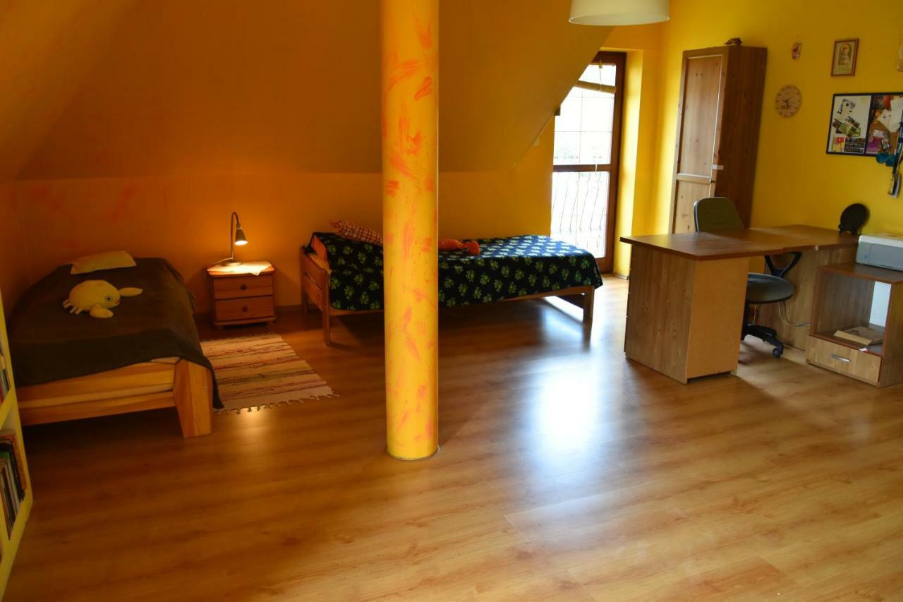 Comfortable House With Garden Manki المظهر الخارجي الصورة