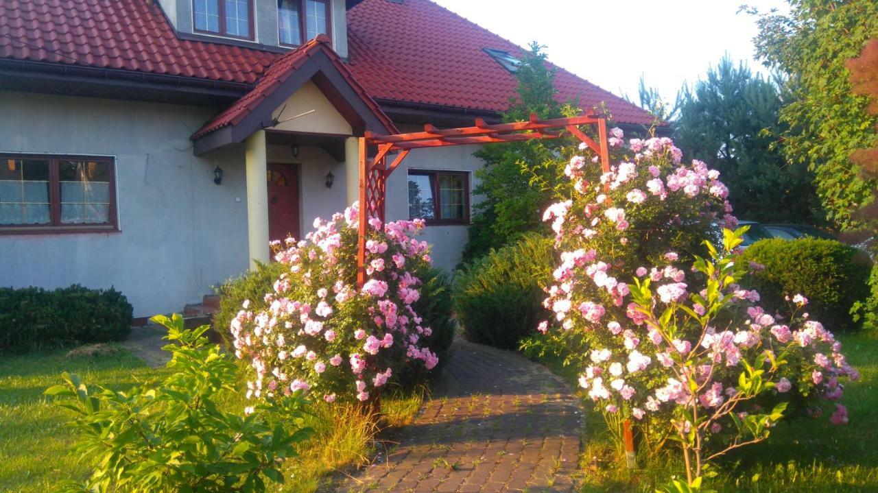 Comfortable House With Garden Manki المظهر الخارجي الصورة